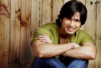 একজন খুব জনপ্রিয় নায়িকা আমাকে ঠকিয়েছে : শাহিদ কাপুর