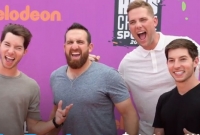 ইউটিউব থেকে খ্যাতি আর কোটি টাকা কামান যারা