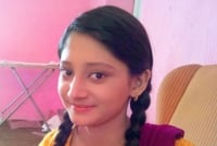  নজরকাড়া ছোট্ট সেই মেয়েটি এখন আবেদনময়ী নায়িকা!