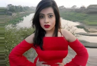 অবশেষে ক্যামেরার সামনে এলেন সেই নায়িকা