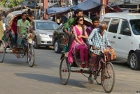 কী দিয়ে এ ‘লজ্জা' ঢাকবে ঢাকা?