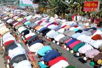 বগুড়ায় এক সঙ্গে ৩ লক্ষাধিক মুসল্লির জুম্মার নামাজ আদায়
