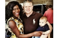 দম্পতির ছবিকে ঘিরে আলোচনায় শ্বেতাঙ্গ-কৃষ্ণাঙ্গ বিয়ে