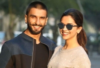 গোপন অভিসারে রণবীর-দীপিকা