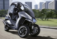 তিন চাকার ‘প্রাইভেট কার’ এখন বাংলাদেশে! জেনে নিন দাম কত?