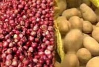 কমেছে পেঁয়াজের ঝাঁঝ, বেড়েছে নতুন আলুর দাম