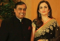 এবার করোনা মোকাবেলায় মুকেশ আম্বানিও দিলেন ৫০০ কোটি