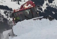   সুইজারল্যান্ডে আটকা পড়েছে হাজার হাজার পর্যটক