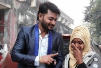 ভক্তের কান্না থামালেন নায়ক বাপ্পী!