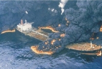 তবে কী ক্ষেপণাস্ত্র হামলায় ইরানি ট্যাংকারে আগুন লাগে?