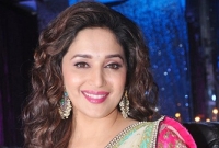  চার বছর পর ফিরছেন মাধুরী  দীক্ষিত