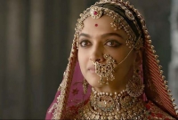 'পদ্মাবত' মুক্তি বন্ধ না হলে মহিলাদের আত্মহত্যার হুমকি