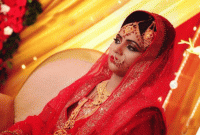 যে কারণে বিয়ের রাতে লাল শাড়ি পরতে বলা হয়