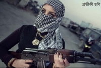 কাশ্মীরে পুলিশের হাতে আটক সেই রহস্যময়ী মুসলিম তরুণী