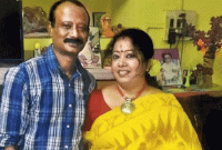 ফেসবুক আসক্তি: স্ত্রীকে কুপিয়ে খুন করল স্বামী