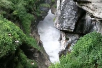 পৌরাণিক নদীর খোঁজে লাগাতার খনন, লক্ষ লক্ষ মানুষের ভীড়