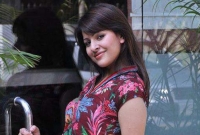 কানাডায় স্থায়ী হচ্ছেন, আর ফিরবেন না তিন্নি!