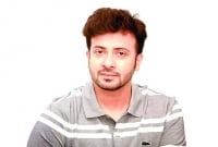 মানসিক যন্ত্রণায় বিধ্বস্ত শাকিব খান!