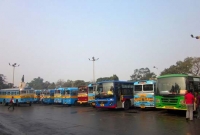 এক হাতে ফোনে কথা বলছিলেন, এক হাতে বাস চালাচ্ছিলেন ড্রাইভার : নিহত ৪১  