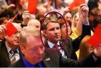 পুরো ইউরোপে ইসলাম ধর্ম নিষিদ্ধ করা হবে : বিজোর্ন হোয়েক