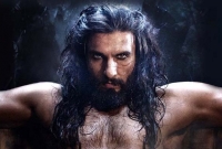 ‌‘‌গ্যাংনাম স্টাইল’ থেকে ‘‌টুনির মা’‌!‌‌ নেচেই চলেছেন রণবীর সিং