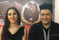 ফেরদৌসের এক কথায় যুক্তরাজ্য থেকে উড়াল দিয়ে চলে এলেন নায়িকা