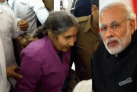 অল্পের জন্য রক্ষা পেলেন নরেন্দ্র মোদির স্ত্রী