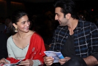 রণবীর নাকি বারবারই আলিয়াতেই মজেছেন?