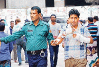 ‘পুলিশ পিটিয়ে আমার দুই হাত ভেঙে ফেলেছে’