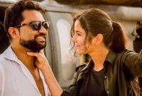 ঘরে বিশ্বসুন্দরী বউ রেখে ক্যাটরিনাকে ‘আই লাভ ইউ’ বলে চরম ঝামেলায়!