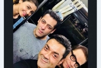 রেস ৩ : ব্যাঙ্ককের পথে সালমান, ডেইজি, ববি