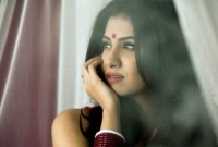 সোশ্যাল মিডিয়ায় ছবি দিয়ে কৌতূহল জাগালেন রুক্মিণী