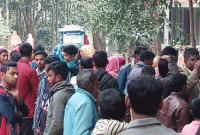 ভালবাসা দিবসেই মর্মান্তিক ঘটনাঃ এক ছেলেকে ভালোবেসে দুই বোনের আত্মহত্যা