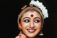 বলতে পারবেন মেয়েটি কে?