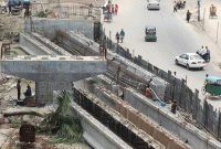 বাড্ডায় ভেঙে পড়েছে নির্মাণাধীন ইউলুপের বিম