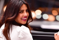 বোল্ড ফটোশ্যুটে প্রিয়াঙ্কা চোপড়ার চমক