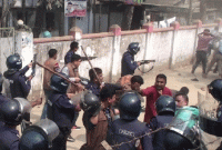 ব্রেকিংঃ বিএনপির মিছিলে গুলি, আহত ১৩০