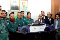 সিসি ক্যামেরাযুক্ত প্রাইভেট কারে টহল দেবে পুলিশ