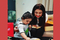 বিচ্ছেদের দিন অপু-জয়ের ছবি ভাইরাল, মা-ছেলের আবেগঘন মুহূর্ত