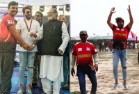 ছেঁড়া প্যাণ্ট পরে বিপাকে শাকিব খান! এই প্যান্টের পেছনের গল্প..