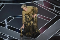 সেলিব্রেশনের রাতেই সেরা অভিনেত্রীর অস্কার চুরি!