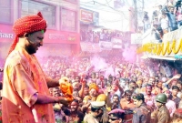 আমি ধর্মপ্রাণ হিন্দু, ঈদ পালনের প্রশ্নই ওঠে না : আদিত্যনাথ