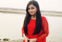 ‘হ্যাঁ’ শুনেই ছেলেটি কয়েক ফুট লাফিয়ে উঠল : ঐন্দ্রিলা