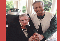 বিজ্ঞানী স্টিফেন হকিংয়ের মৃত্যুতে মর্মাহত হয়ে যা লিখলেন ড. ইউনূস