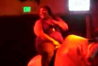 অন্ধকারে মোটা নারীকে স্বজাতি ভেবে জলহস্তির শ্লীলতাহানীর চেষ্টা!