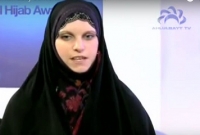 হিজাবের সৌন্দর্যে ইসলাম ধর্ম গ্রহণ করেছেন এই ইহুদি-ললনা