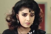 জীবিকার তাগিদে কি করছেন অঞ্জু ঘোষ জানলে অবাক হবেন!