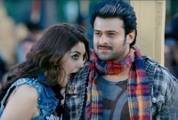 কে এই বাঙালি সুন্দরী? প্রভাসকে যিনি কামড়ে ধরলেন!