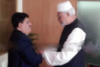 বিদায়বেলায় বঙ্গবীরের পা ছুঁয়ে সালাম