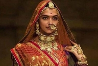 বিয়ের শপিং নিয়ে ব্যস্ত দীপিকা!